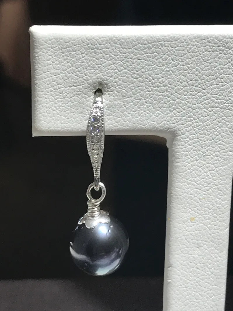Black Pearl Earrings