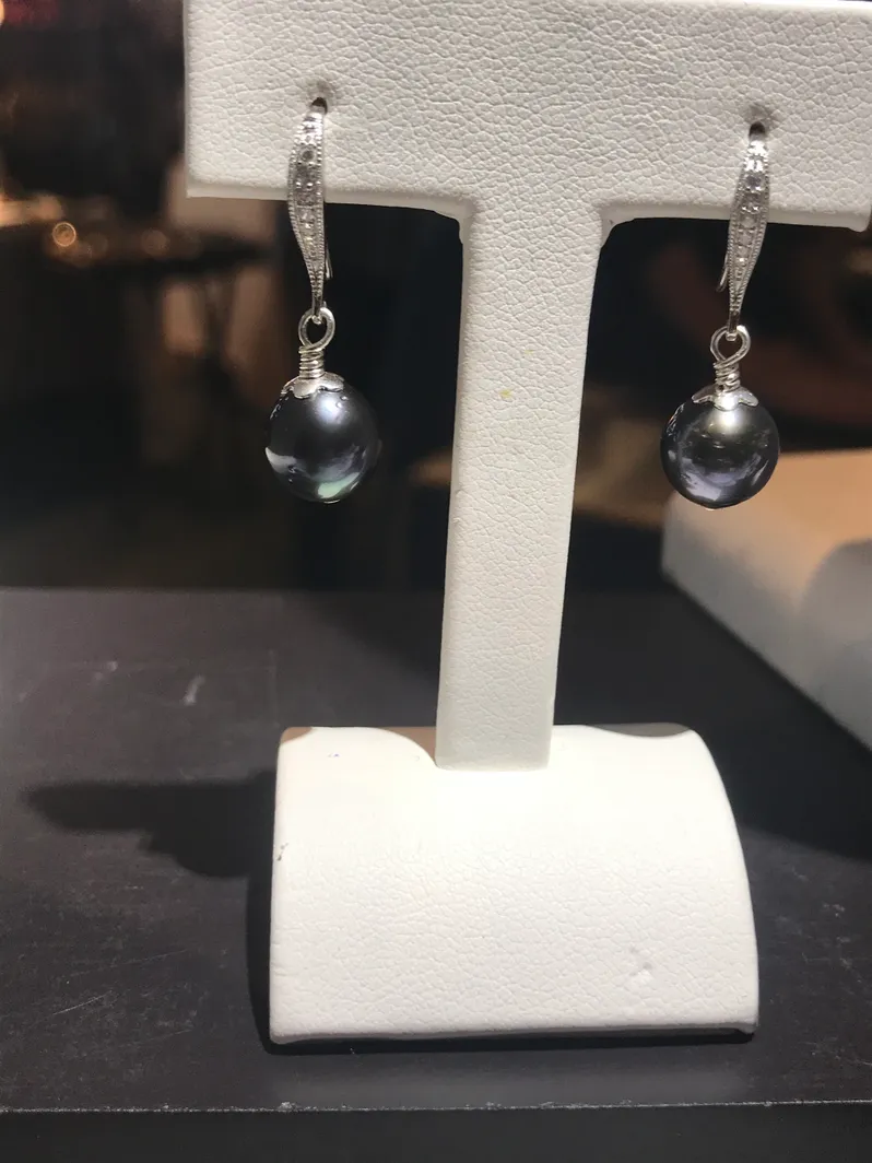 Black Pearl Earrings