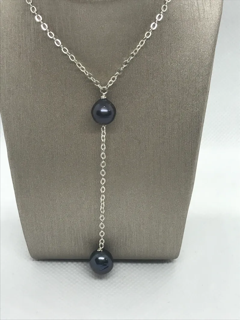 Sterling Silver Chain with a drop down Black pearl
