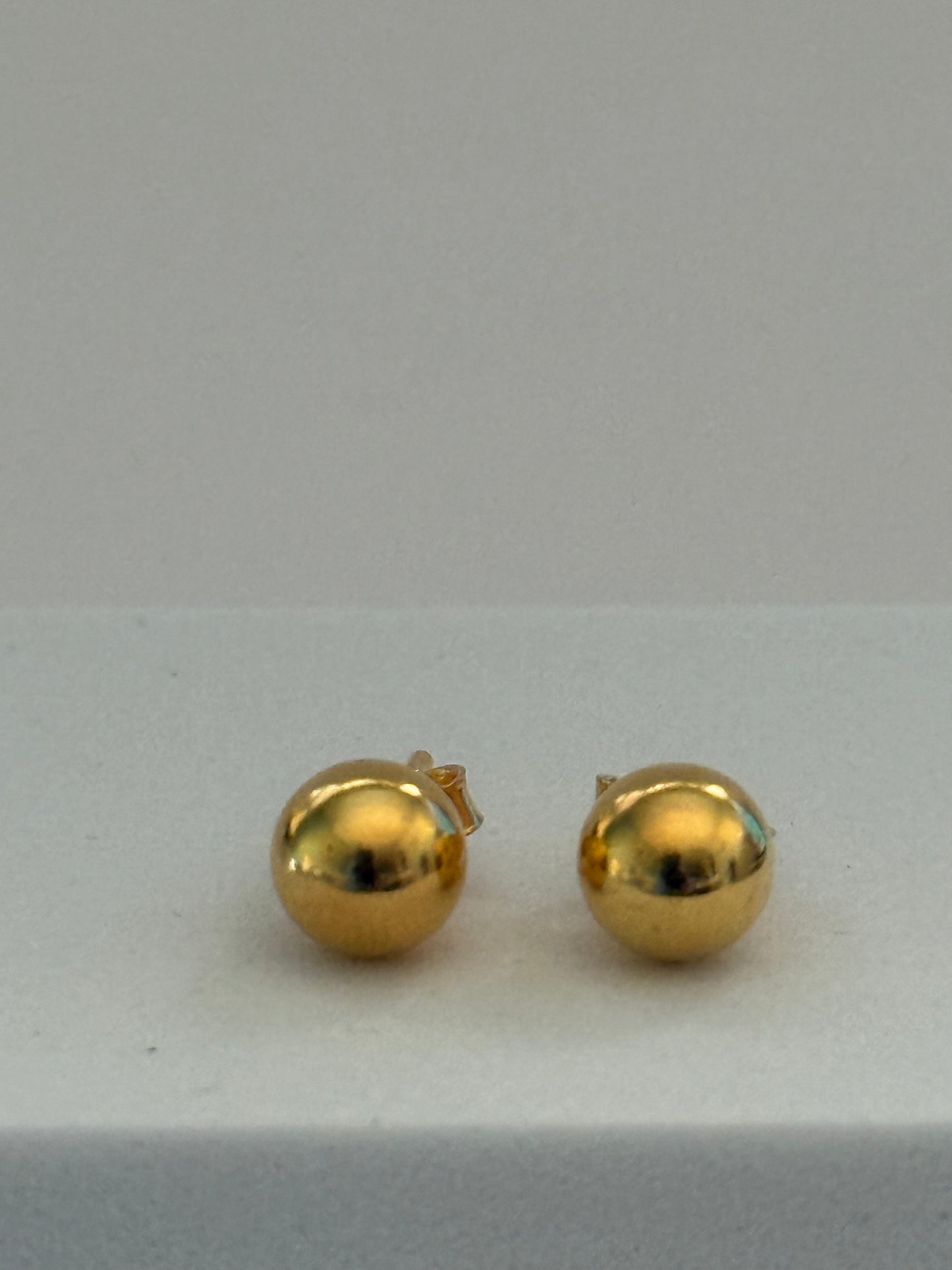 Gold Stud