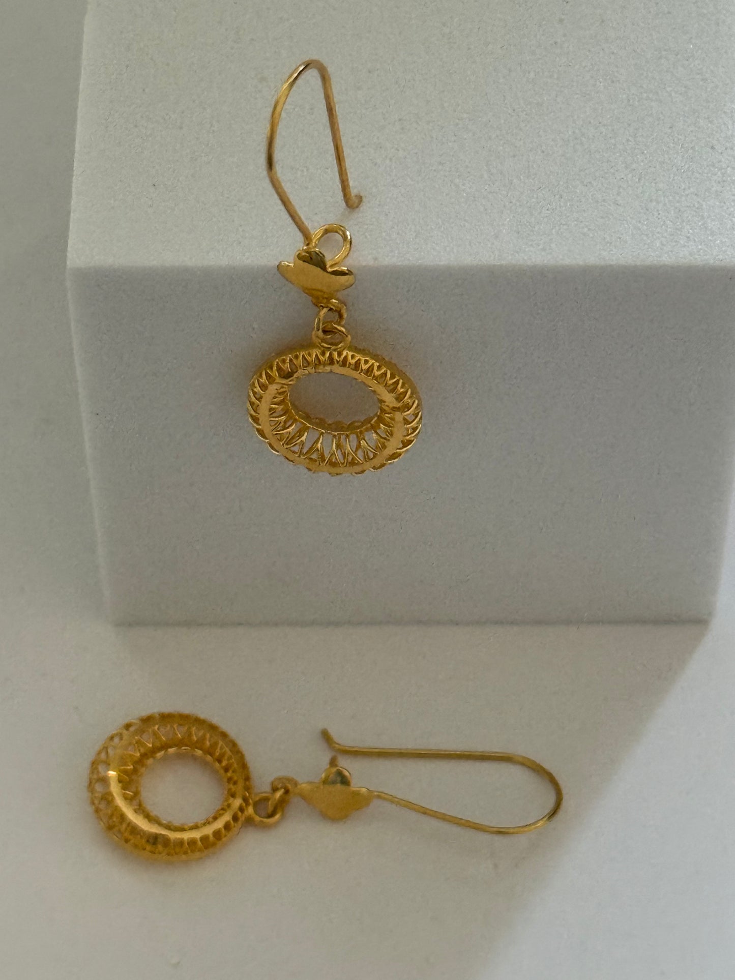 Gold Dangle