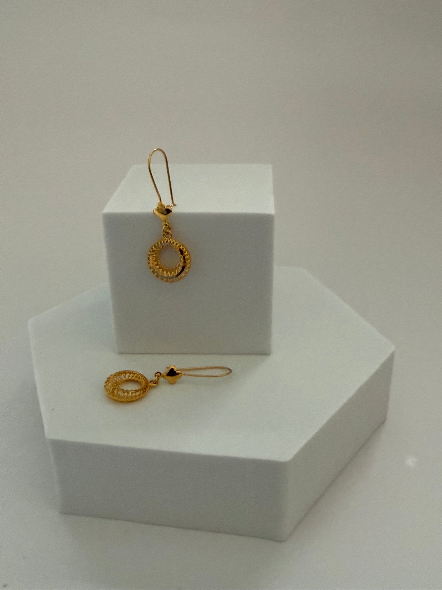 Gold Dangle