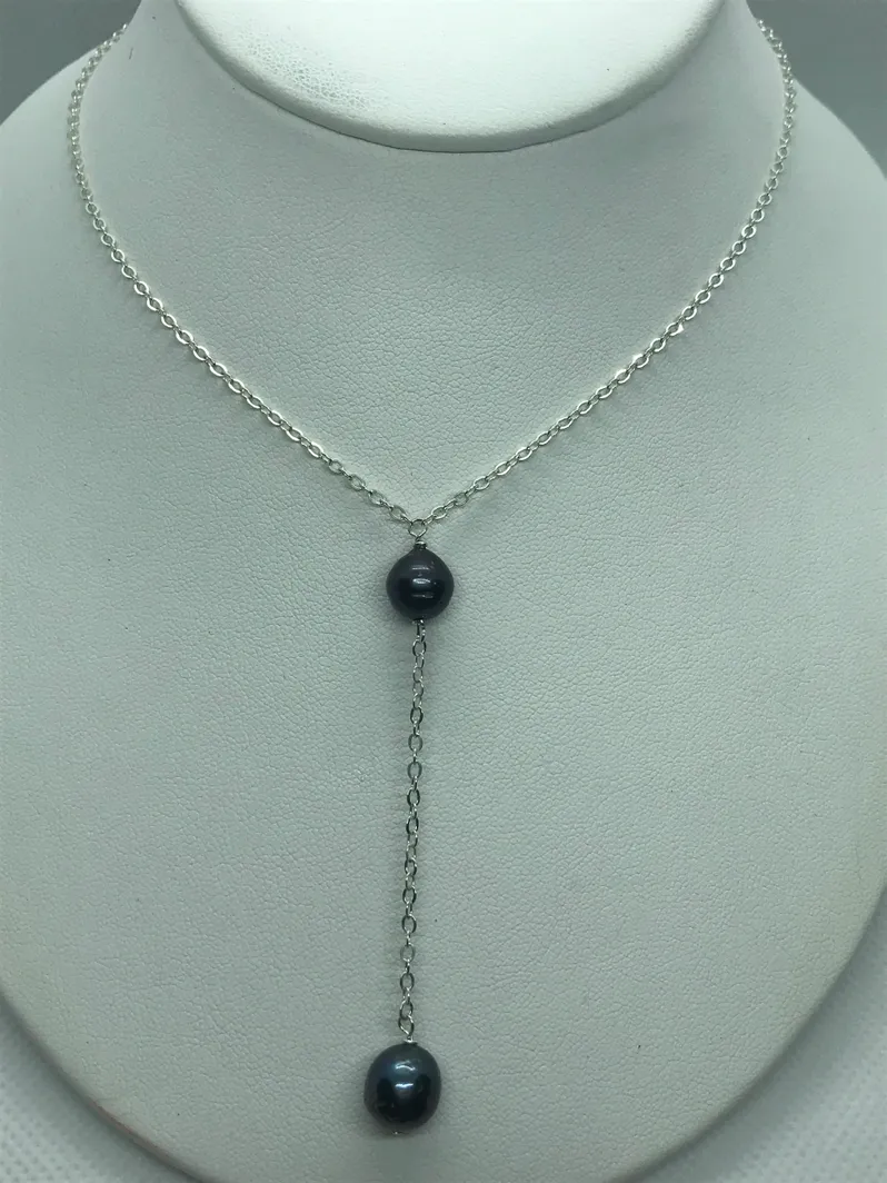 Sterling Silver Chain with a drop down Black pearl